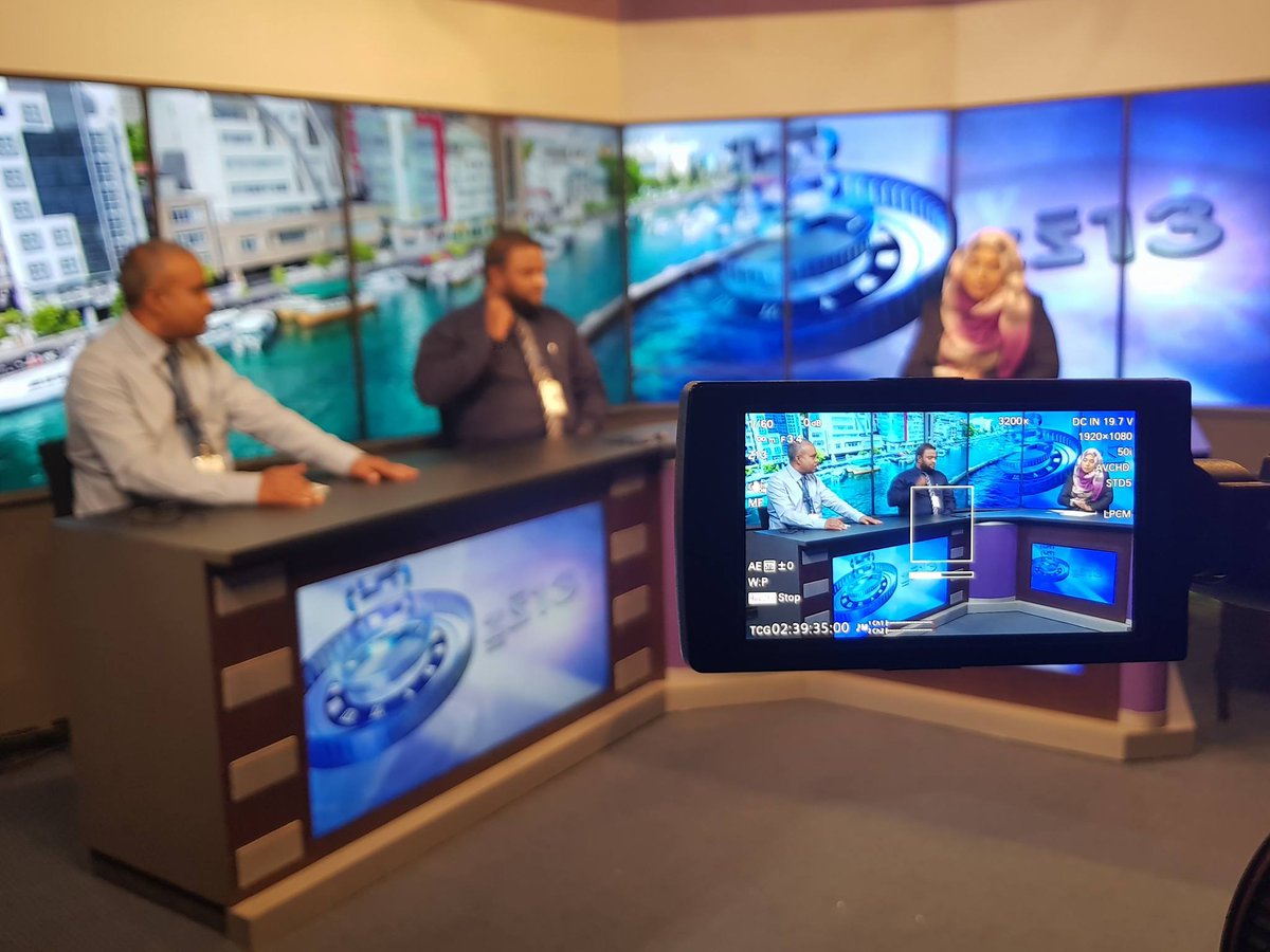 iite_bs's tweet photo. CEO Capt. Adhil Rasheed , Academic Director: Mohamed Firaz MAMBS giving information at Channel 13
#Happeningnow #MAMBS #MaKiyavaaneeRashuga https://t.co/eQIb137tuQ