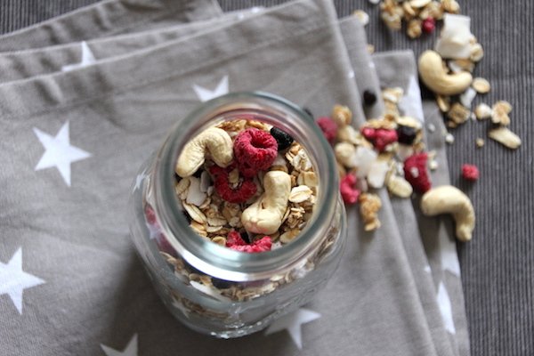 JoinMyGift's tweet photo. Für den gesunden Start in den Tag! Selbstgemachtes Himbeer Granola Müsli!😍
https://t.co/BnDclq7Uwx https://t.co/km7lx3SLjY