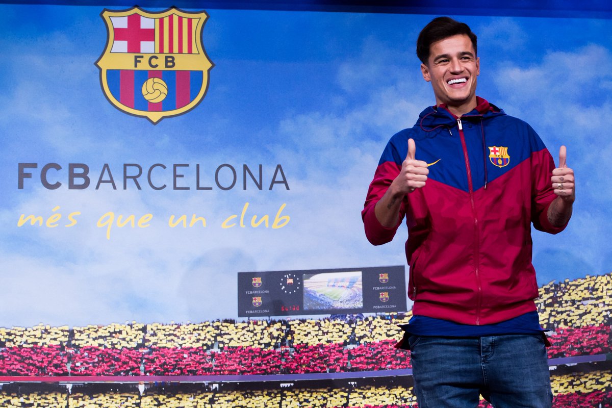 ChampionsLeague's tweet photo. Philippe Coutinho: "When I was young I would watch Ronaldinho play, I would watch him give magic. Now Barcelona have Messi doing the same." 🇧🇷

#UCL #CoutinhoDay https://t.co/VX2TyQgdzf
