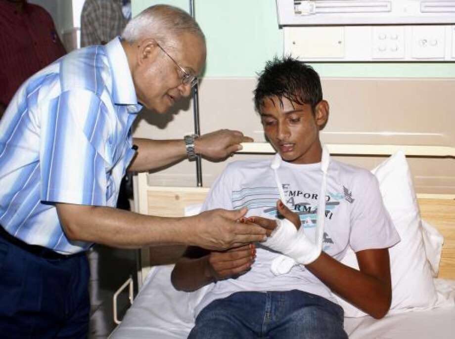 maumoonagayoom's tweet photo. I recall even today with much appreciation the courage shown by the 15-year-old boyscout Mohamed Jaisham in protecting me that day 10 years ago. May Allah bless him! https://t.co/oT2D8xBRVI