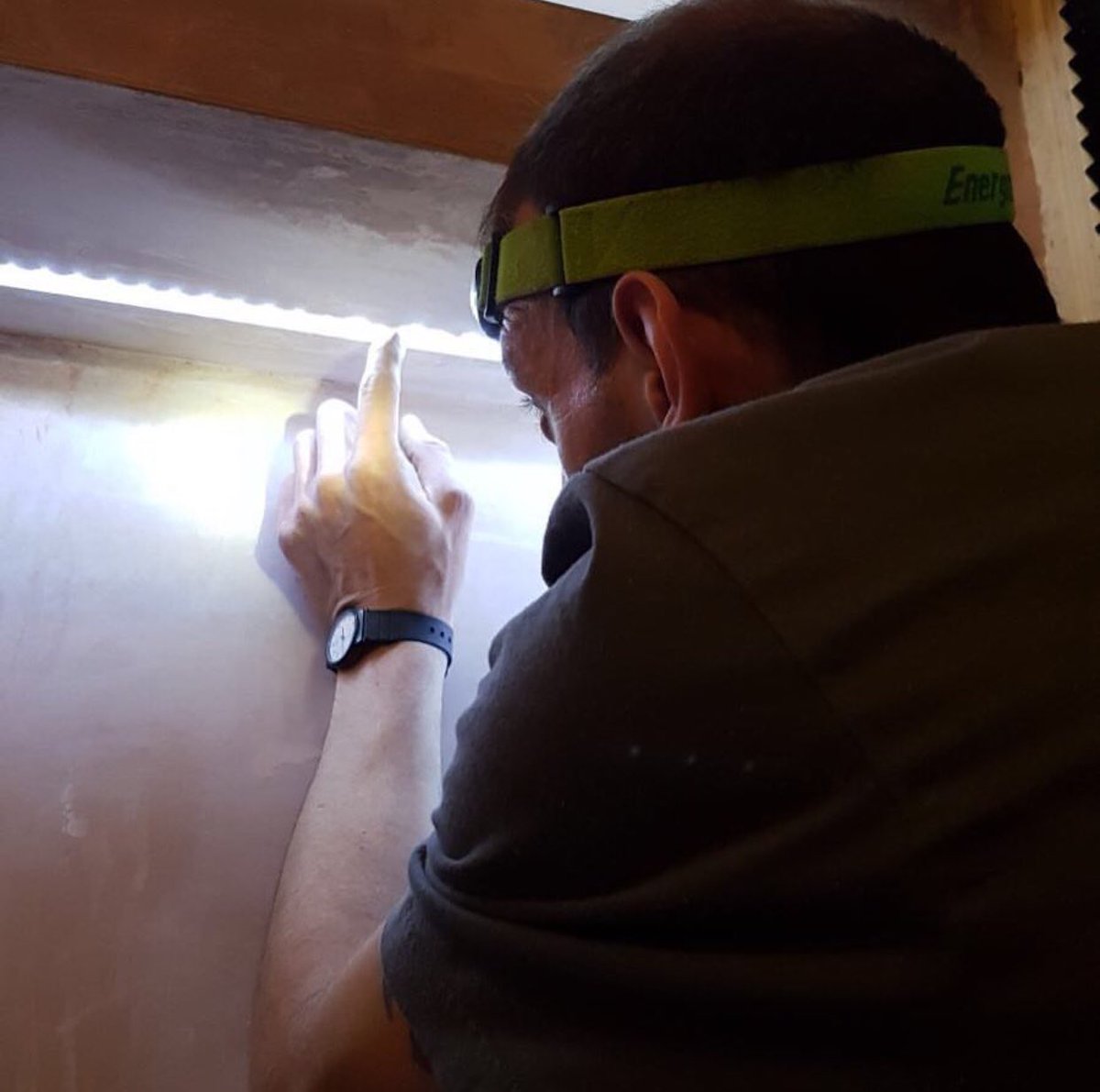 one_picc's tweet photo. #LED #Electrician #Builder #London #Engineering #work #callme #professionals https://t.co/bW1wh5i4xY
