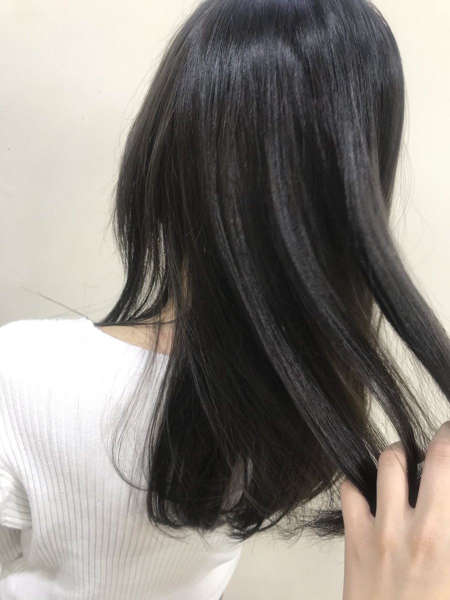 AMiqrw's tweet photo. 朝4時半起きで只管走り回った日
大変だったけど、成人式にお見送りするお客さん皆かわいくて見てるこっちがウキウキワクワクしました✨
新成人パワー貰えた��🌹
来年の成人式自由参加でいいよって言われても出たいと思ういい日でした卍
世間の美容師さんお疲れ様です
新成人の方おめでとうございます✨ https://t.co/cVjuGXRSKR