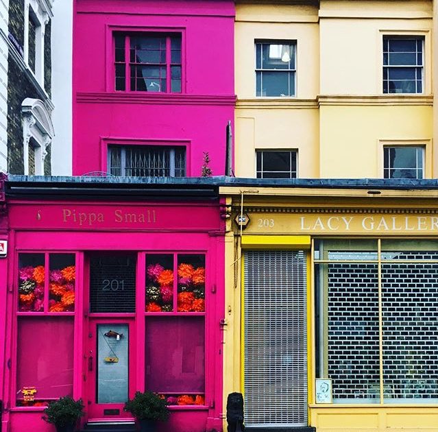 kcwc_womensclub's tweet photo. #London looking bright🌈even on a cold & dull wintery #Monday, #WestbourneGrove, #NottingHill! #ColorfulLondon #architecture #art #lifestyle #photography #MondayMotivation https://t.co/AHM5dUGg0i