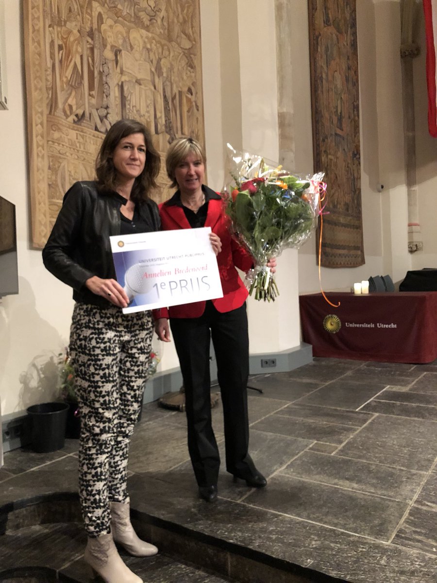 Utrecht University (@uniutrecht) on Twitter photo De UU-Publiprijs 2017 gaat naar.... <a href="/ALBredenoord/">Annelien Bredenoord</a>! Van harte gefeliciteerd! uu.nl/nieuws/annelie… De UU-Publiprijs 2017 gaat naar.... <a href="/ALBredenoord/">Annelien Bredenoord</a>! Van harte gefeliciteerd! uu.nl/nieuws/annelie…