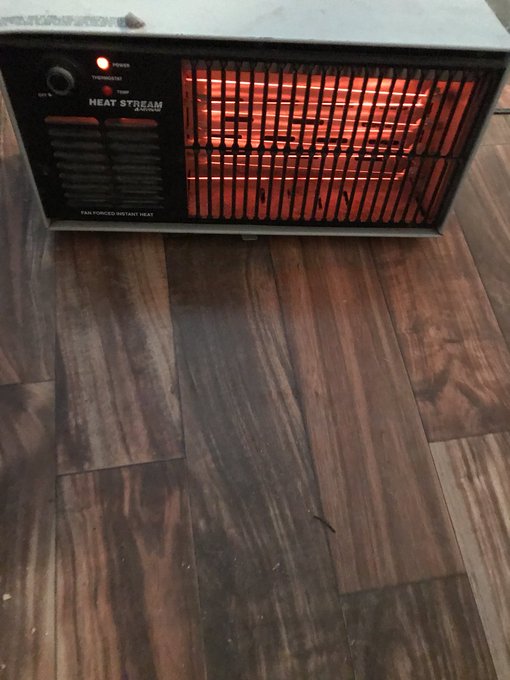 Poor person rigged heat everybody #life #poor #coldbean #tired https://t.co/W1xTkIQ9sn<a href="/tag/life"class="tags">#life</a><a href="/tag/poor"class="tags">#poor</a><a href="/tag/tired"class="tags"><span>#tired</span></a><a href="/tag/coldbean"class="tags"><span>#coldbean</span></a>