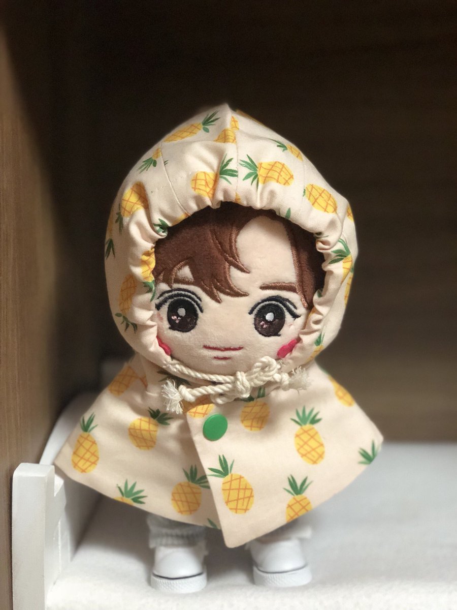 923_cho's tweet photo. @boutiqueidoll 인형양장점에서 사고싶던 케이프들! 앵두케이프 약간 끼는느낌적인느낌🤣 색깔고민 엄청했는데 요즘 노랑에 꽂혀가지고 주문했는데 질도 그렇고 완전 대만족! 파인애플케이프는 보자마자 바로 샀는데 세상에 졸귀탱ㅠㅠㅠㅠ 무려 양면입니다요 https://t.co/ijDlA6hZXw