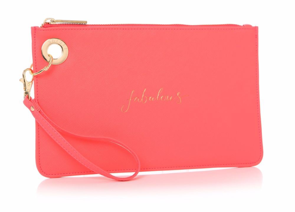 things_quirky's tweet photo. These lovely pouches were £14.99 Now £10.49 free delivery available on these. PM for this offer #Holychic #freedelivery #MondayMorning #MondayMotivaton #Fashion #ontrend #beautiful #buyme https://t.co/Yf9XxhLTiS