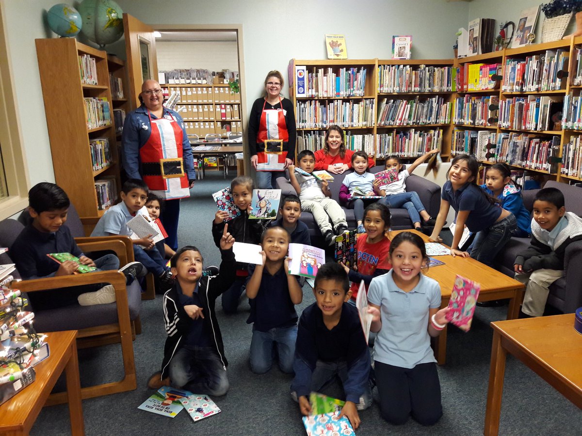 WootenReads's tweet photo. #3mgives Wooten students #bookspring book 4me &amp; book for friend or family. Yea reading!! https://t.co/TaZwnXwHZo