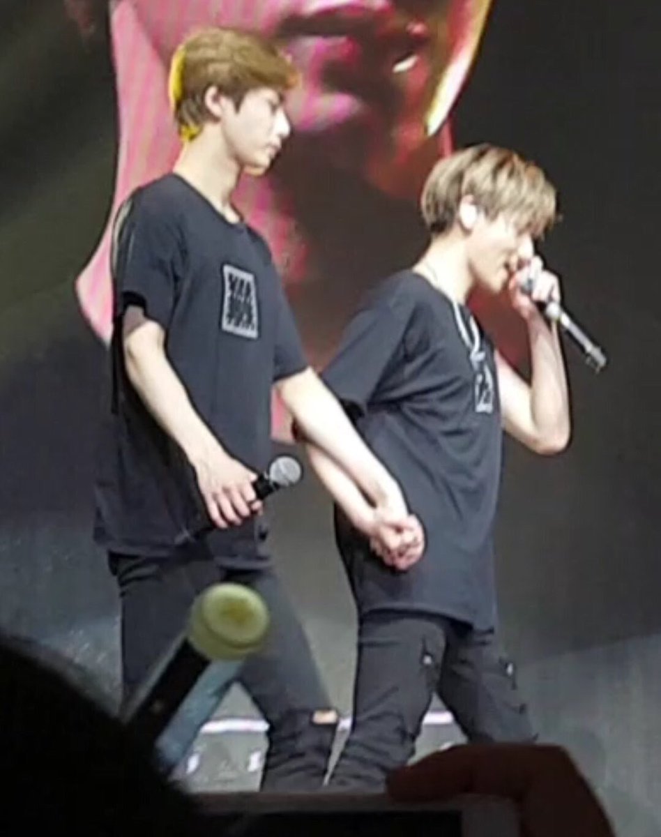 when they hold hands im --