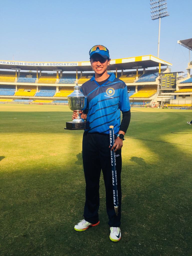 mandhana_smriti's tweet image. Feels great for our India Blue team to win the Challenger Trophy. It has been an honour to be captaining the side @BCCIWomen #ChallengerTrophy #BCCI #Women