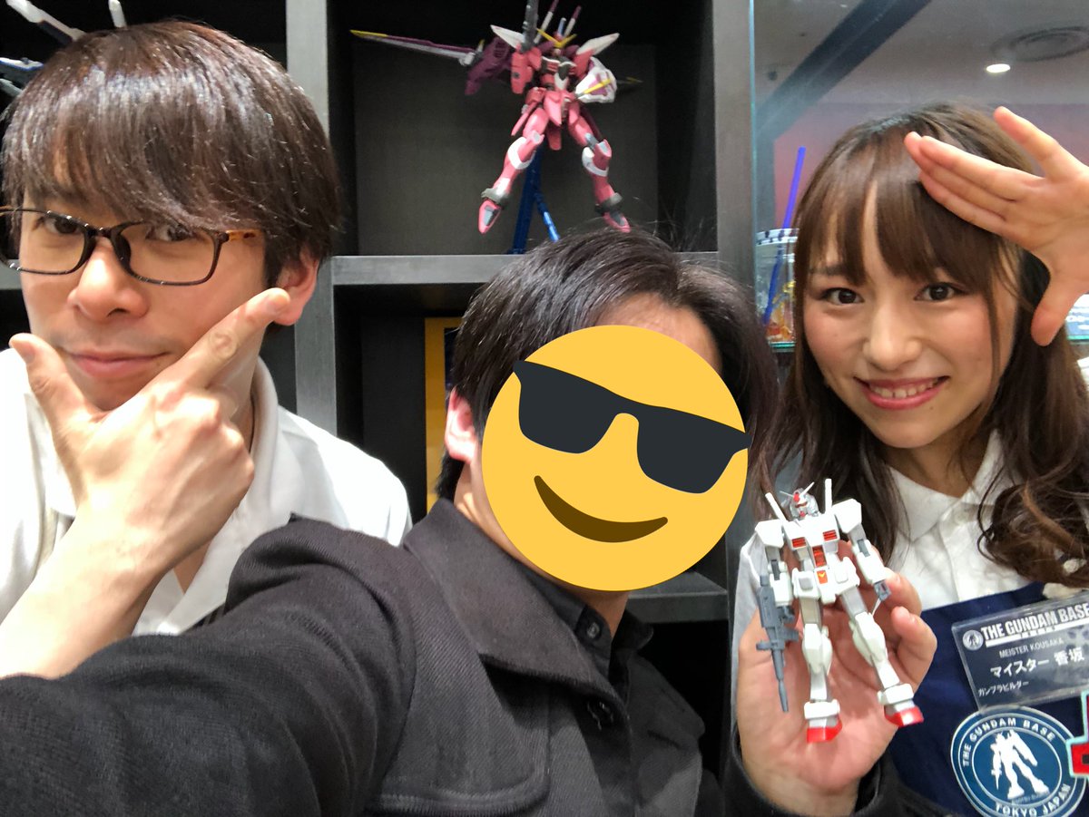 よっくん ガンプラ教室 最終日終了しました 最後に挑戦したのはロールアウトカラーでした 先日のg3と同じく白の多いカラーリングですが 元々が白を前提としたシルバーとの塗り分けなので ワリと様になったんじゃないかと思ってます 最後 期間中に