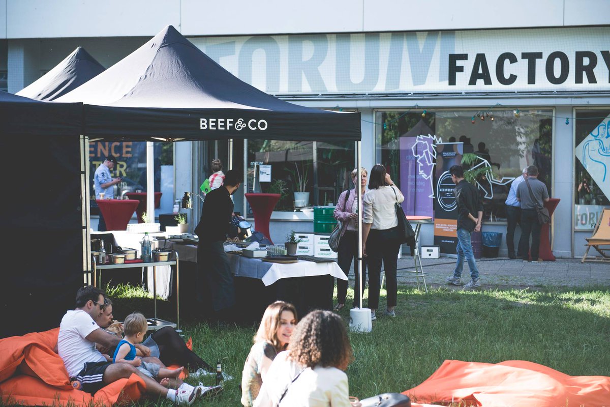 SRB135's tweet photo. Ihre #SommerEventbuchung darf bald schon kommen! Sind schon gerüstet: Indoor (400 qm) und Outdoor (bis 1000 qm ) #Eventfläche verfügbar. Besucht uns gern auf der #BESTofEvents in Halle 5, Stand C16 * Forum Factory Berlin * #boe18 Dortmund 10.-11.01. https://t.co/PZ8P3c92DO