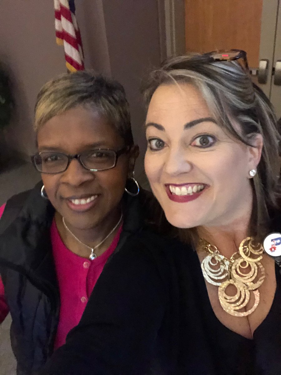 bcmac's tweet photo. Getting ready for an awesome training with South Houston HS #spedtraining #davidhodgins https://t.co/Nhv8Qt34m7