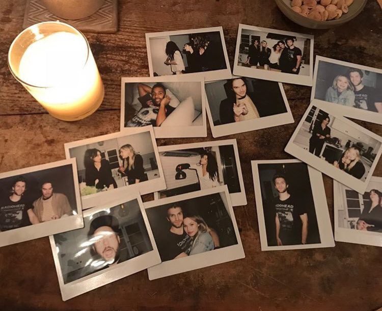 PLL_random's tweet image. #PLL      

❤️El #PLLCast reunido❤️

Las fotos del reencuentro del #PLLCast😍❤️