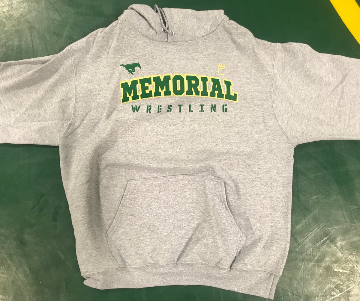 ‼️GEAR GIVEAWAY ‼️

RETWEET &amp; FOLLOW for your opportunity to win this sweatshirt. 
Drawing will take place at 3PM on Wednesday- before our match with Central. @CoachKileyBM #Follow #Retweet #FreeStuff #Win #Free #Stangs