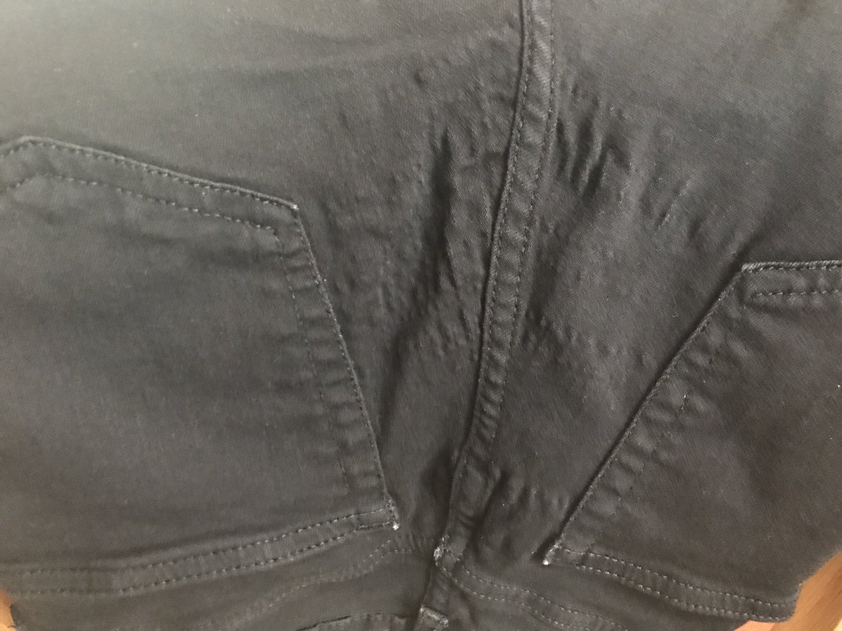 FiBee92's tweet photo. Not the quality I’d expect from @Topshop jeans 👖 , only one wash and they’re basically unwearable #fitforthebin #disappointing https://t.co/A5UXdDovYS