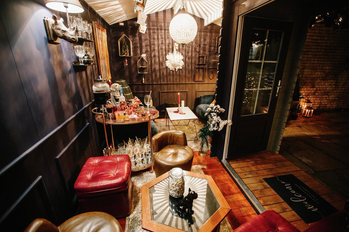 RT + follow us to #win a dinner for four guests worth £160 <a href="/YorkandAlbany/">York & Albany</a>'s 'An Awfully British Winter Cabin' #competition bit.ly/2A2KXgE