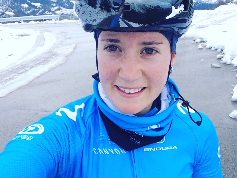 Aliciaglez3's tweet photo. Disfrutando de la tregua que nos ha dado la lluvia ❄️🏔❄️ Que bonita estampa en el entreno de hoy! https://t.co/feELpJhFCe