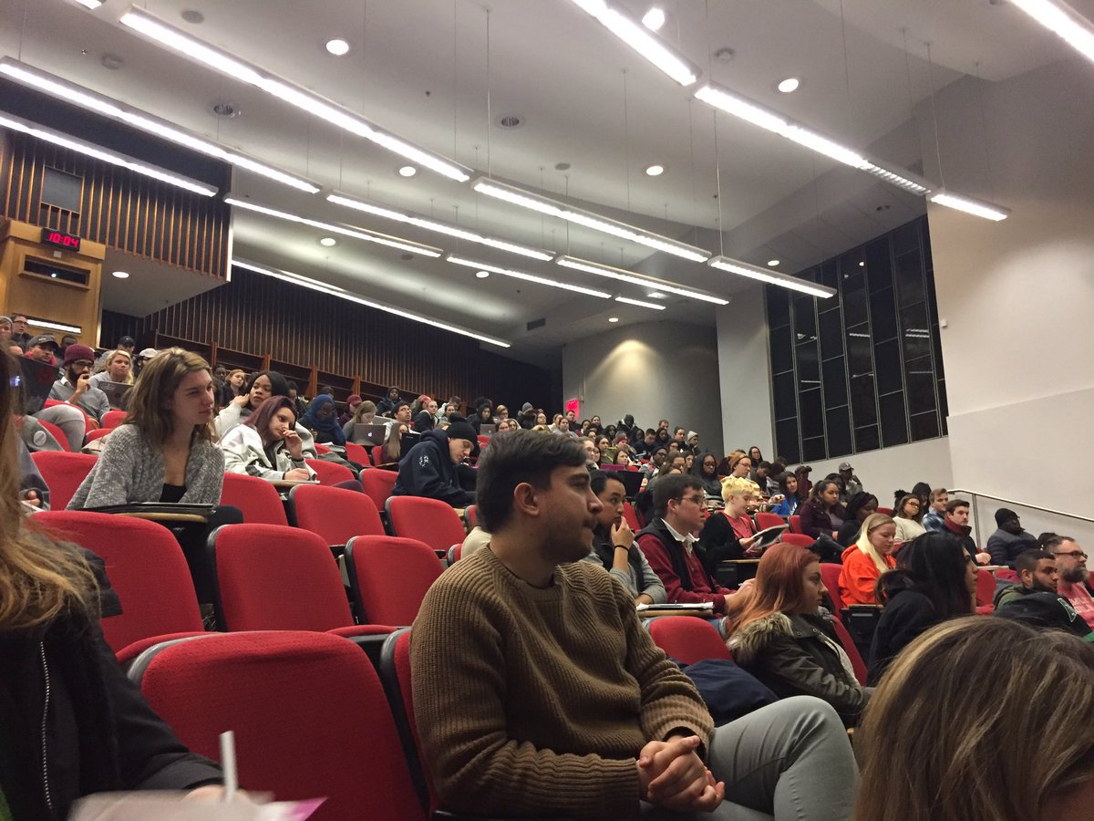 latinoactivist's tweet photo. .@TempleCPH Excited to be teaching the AIDS and Society intersession course! #evividencebased #prevention #treatment #greatstudents #templessw #templecph https://t.co/C92RucciSU