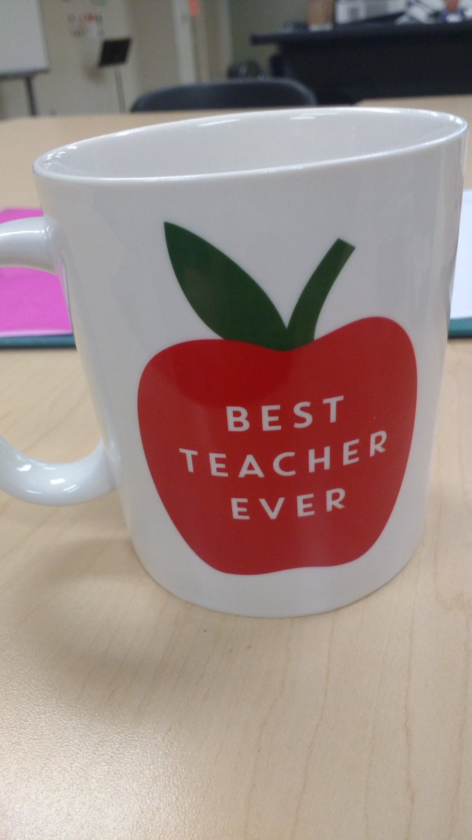 JoannaSylvia03's tweet photo. Back to school! So blessed to be starting a new year, in a new school, with new students as a Core French teacher! #fsl #corefrench #YUTC #education https://t.co/Lx0rwR6zRt