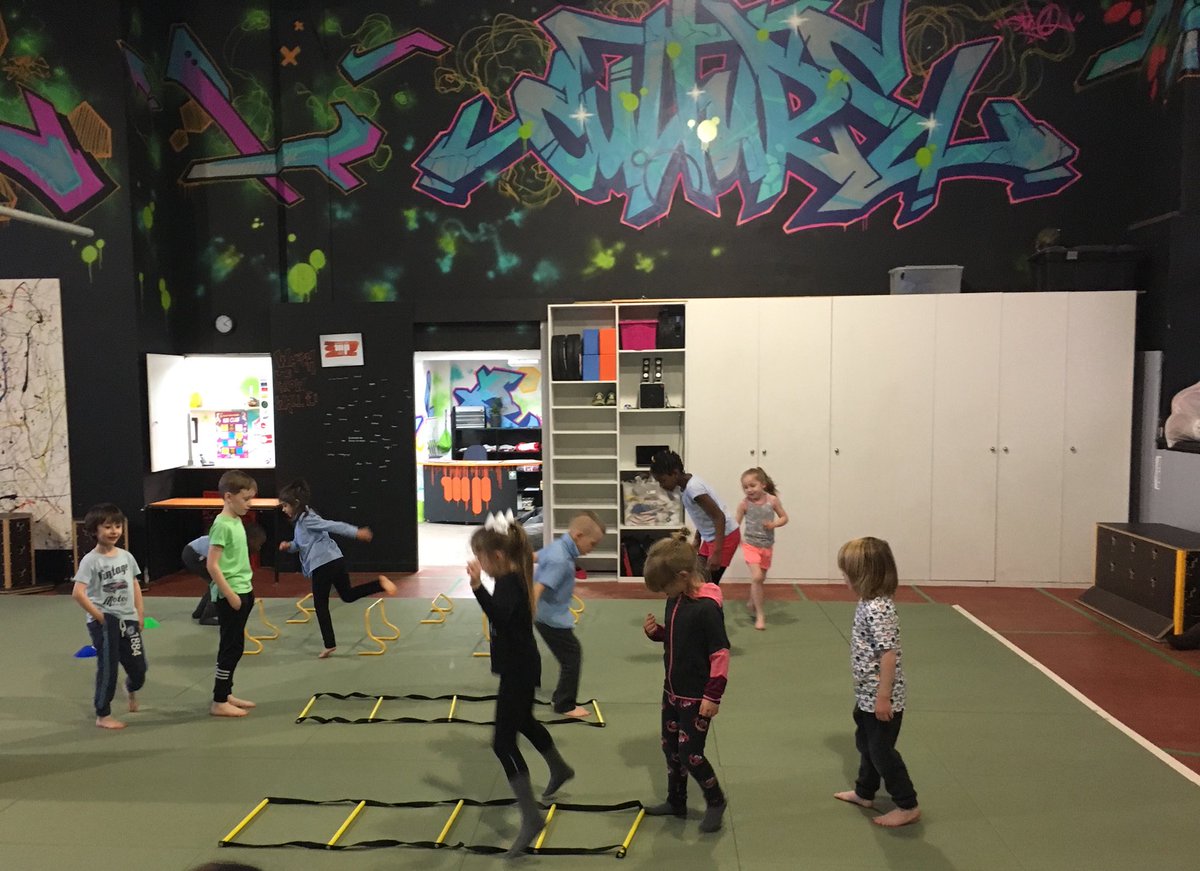 MovementPark813's tweet photo. @stpaulwhiteinch get moving. #ManyMovements https://t.co/yt3JXa23g3