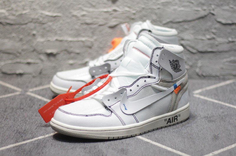 thesolesupplier's tweet photo. RETWEET if you're not missing out on the 2nd Off-White x Jordan 1, coming next month 

https://t.co/RMMwCYyzvC https://t.co/zlY9sSbtuW