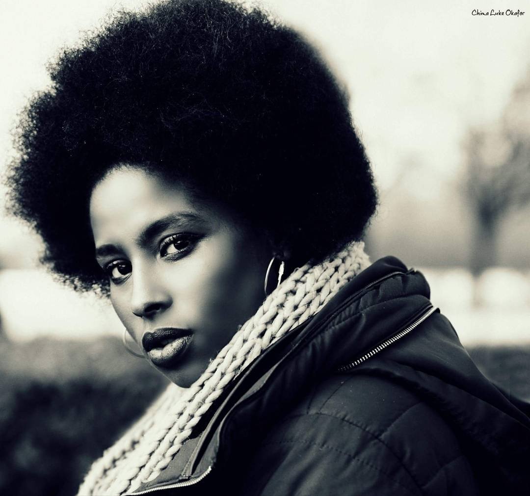 SdShez's tweet photo. Photographers @CheemLuke @cheemluke1 
#LocationShoot #Snow #Winter #Cold #Afro #BlackHair #NaturalHair #ModelBehaviour #SB #Freelance #SherrellDiModel #Strong #Black #Melanin #BlackModel #BlackBeauty #VersatileModel #VersatileModel #BOOKME https://t.co/echeUP7XlE
