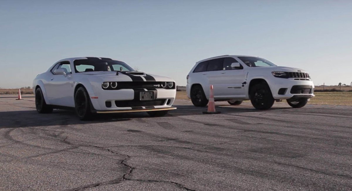 HendersonAuto's tweet image. The @Jeep Grand Cherokee #Trackhawk wipes the floor with the #Dodge Challenger Hellcat. ow.ly/FlvR30hz3Fs