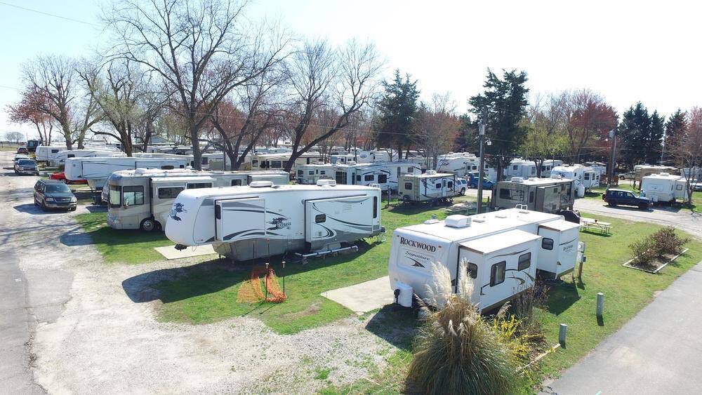 svnblackstream's tweet image. LISTING OF THE WEEK:
Springwood RV Park
810 Donaldson Road
Greenville, SC 29605
Contact Hunt Elliott, Clay Davenport, and Henry Walker at 864.637.9302
svnblackstream.com/properties/?pr…