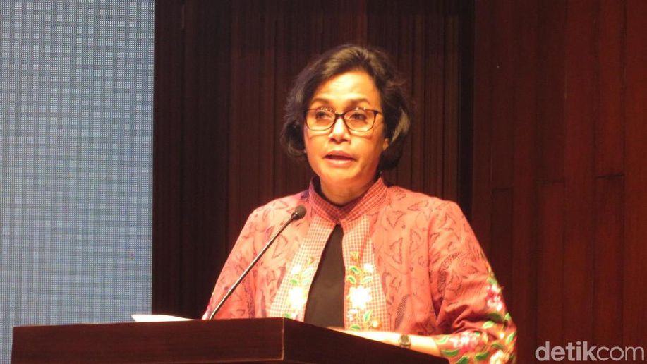 detikcom's tweet photo. Sri Mulyani ke Pengusaha: Kalau Diganggu Lapor Saya https://t.co/2ZS86UJD1h via @detikfinance https://t.co/UBv98I4Sfh