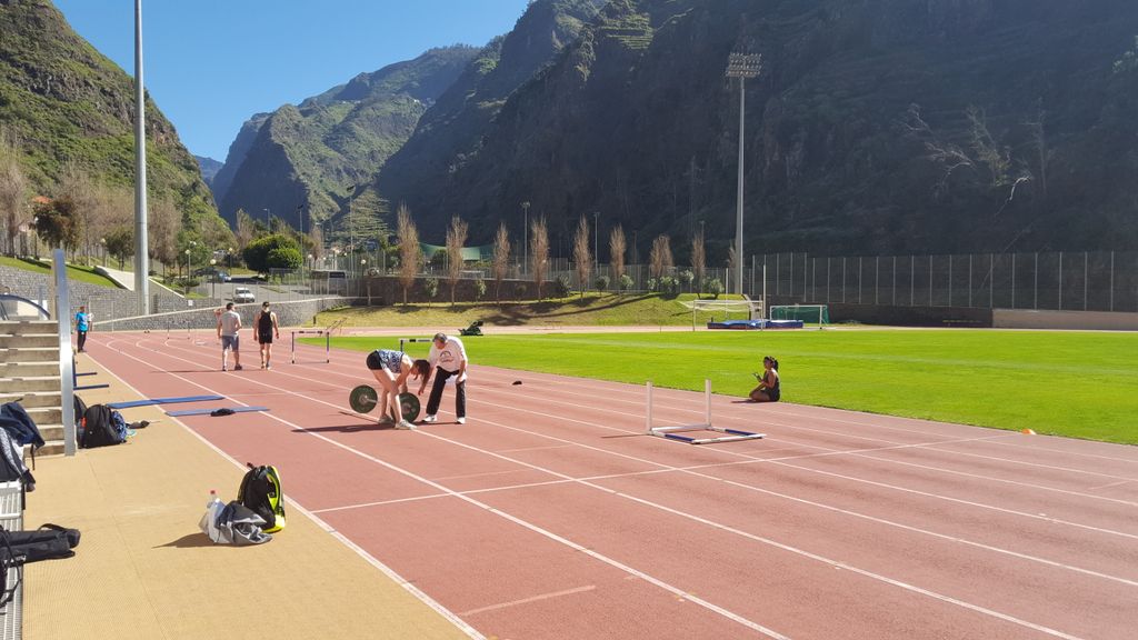 2MADEIRA's tweet photo. #Morning training session
More info about training camps in Madeira at https://t.co/pd8vuFcFd9
#trackandfield #march #2madeira #athletics https://t.co/TJQgSrjSwX