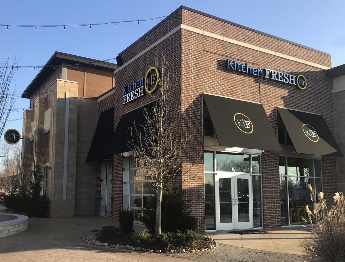 fountaingateway's tweet photo. KitchenFresh – a new, fast-casual restaurant concept built around healthy, organic, chef-inspired food – opens today (11a) at @fountaingateway.  A few more details here: https://t.co/oeqroSsw7Z https://t.co/cqzCGvVqwc