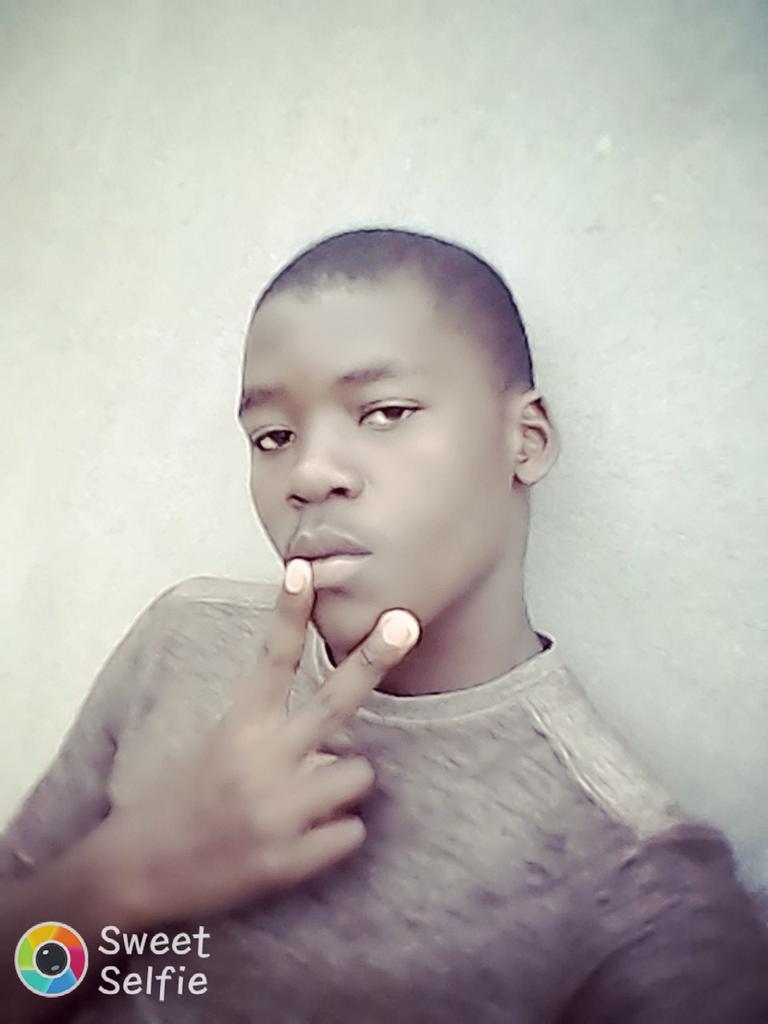 embee_sa's tweet photo. EMBEE HEAT RAPPER S@ https://t.co/sIEAUFZb1g