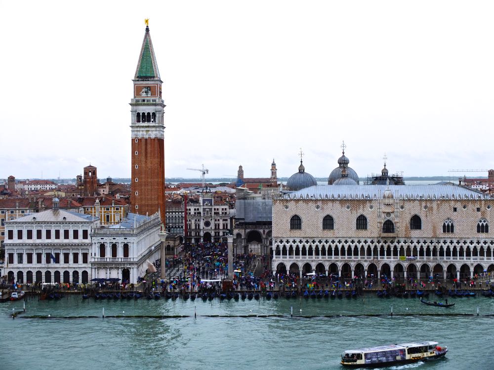 LucyHALSBN's tweet photo. My #FirstSetSail experience was in the Mediterranean sailing away from beautiful Venice on one of my favourite ships @HALcruises Koningsdam! @CLIAUK https://t.co/jWFUFOcLFe