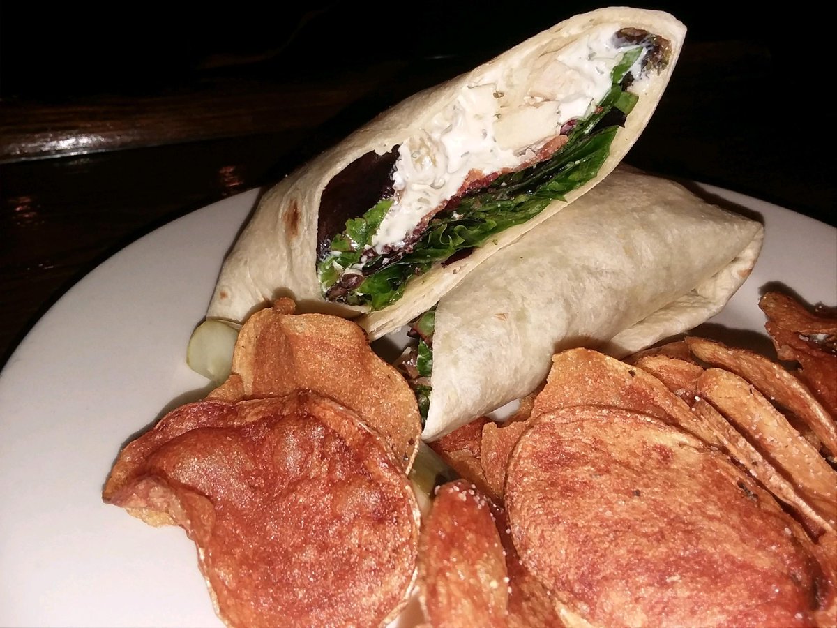 RareOldePub's tweet photo. $7 Lunch special! Includes drink
Chicken salad club wrap With bacon and lemon vinaigrette dressed greens #rvadine #rvalunch https://t.co/KtGQu08828