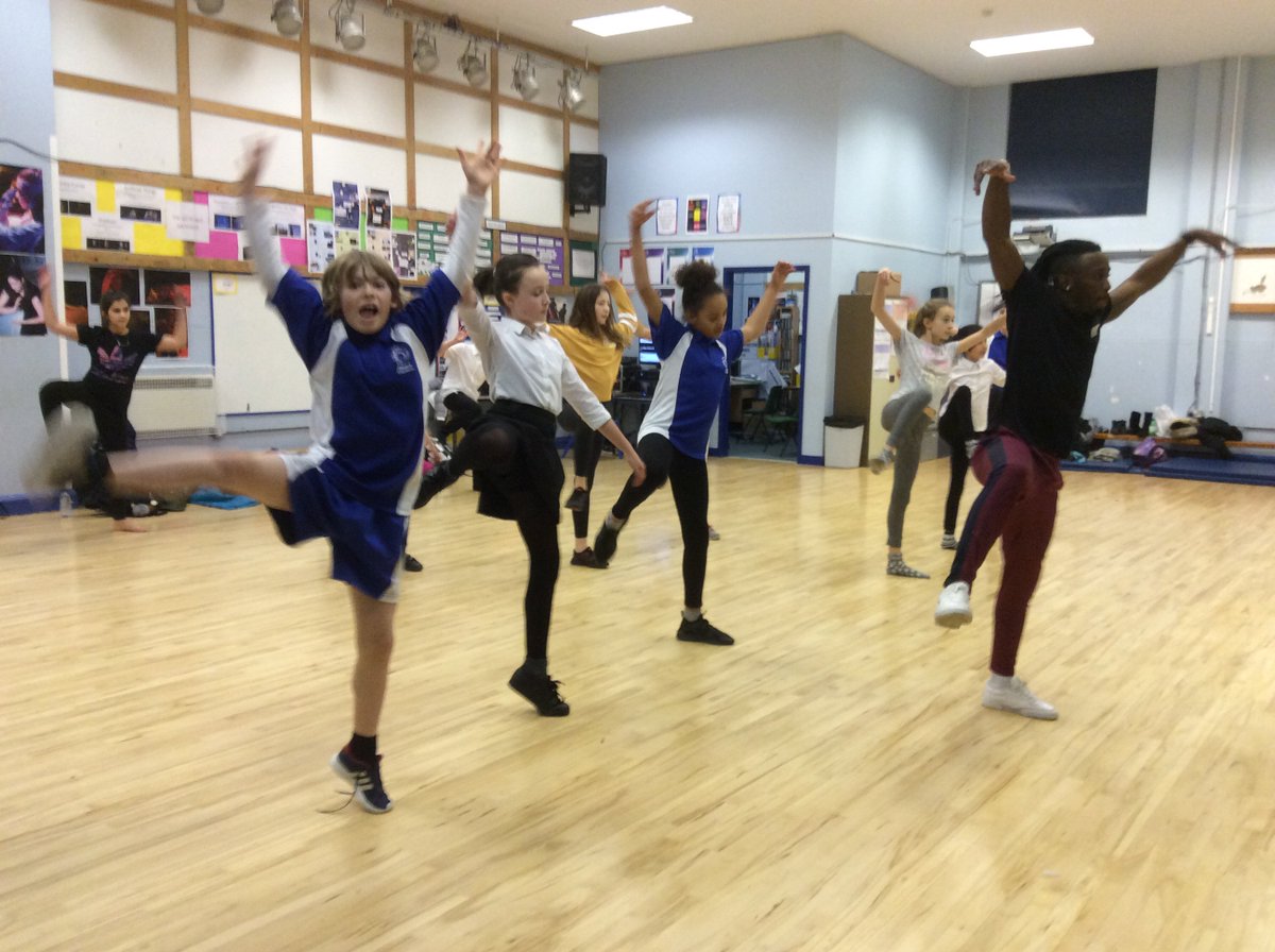 VarndeanDance's tweet photo. Fantastic street dance class with Muhala Mtonga this afternoon @VarndeanSchool - today was Michael Jackson style! Classes are open to all students in years 7-9 this term, £20 cost on wisepay. https://t.co/CYafpe8rys