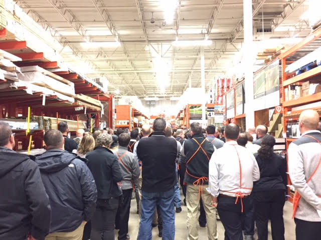 HDEDETROITTEAM's tweet photo. RVP mvp walk https://t.co/M835miEZqD