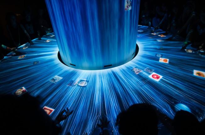TELEHOUSE's tweet photo. The #Datacenter/ #colocation industry is forecasted to grow from a $25B global market (451 Research) to a $50B global market in 4 years. But CEOs are facing dauting challenges. https://t.co/eJHASnZxFx #AI #colocationprovider #datacenterpeering #globaldatacenter https://t.co/qvabxcsjVL