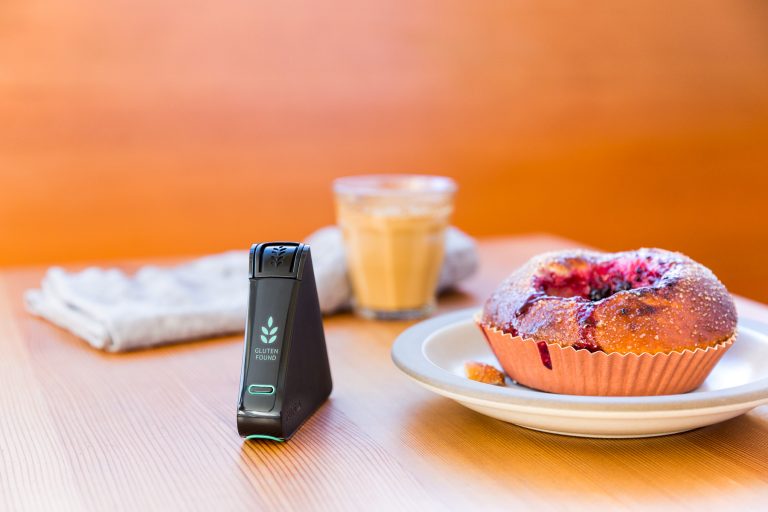 We're excited to announce the Nima Gluten Sensor - 2nd Generation! What's new in Nima Gluten Sensor 2nd Gen?
√ Improved sensor
√ Redesigned iOS app
√ Premium membership plan

Learn more: bit.ly/2AIlEzm