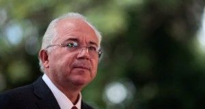 RConfidencial's tweet photo. Rafael Ramirez acusa a Maduro de intentar destruir el legado de Chavez https://t.co/RfgUolggRW https://t.co/kqZw8QTsCW
