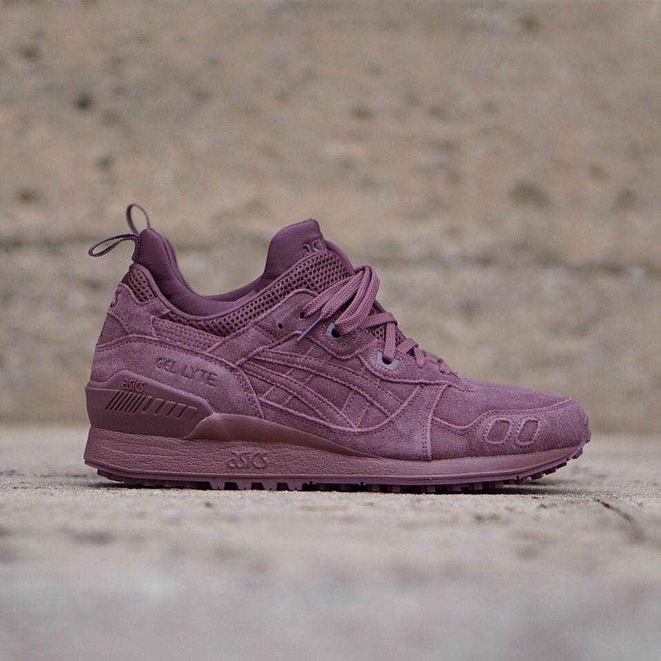 FreshRagsFL's tweet photo. Asics Gel-Lyte MT “Wine”
Now Available InStore & Online
#asics #gellytemt #gellyte #asicsgel https://t.co/EyFyL6jNx3