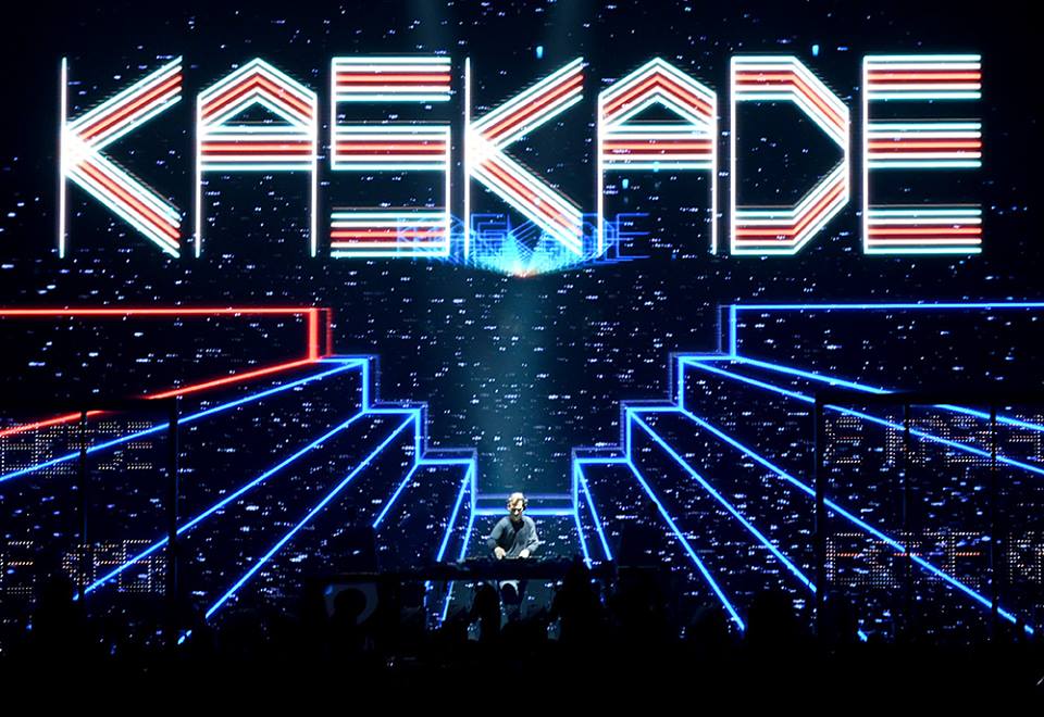 kaskade's tweet image. facebook.com/pg/kaskade/pho…
Photo album from NYE 12|31 Bill Graham Civic Auditorium in SF 
Up NOW.
(I’m still not over it.)