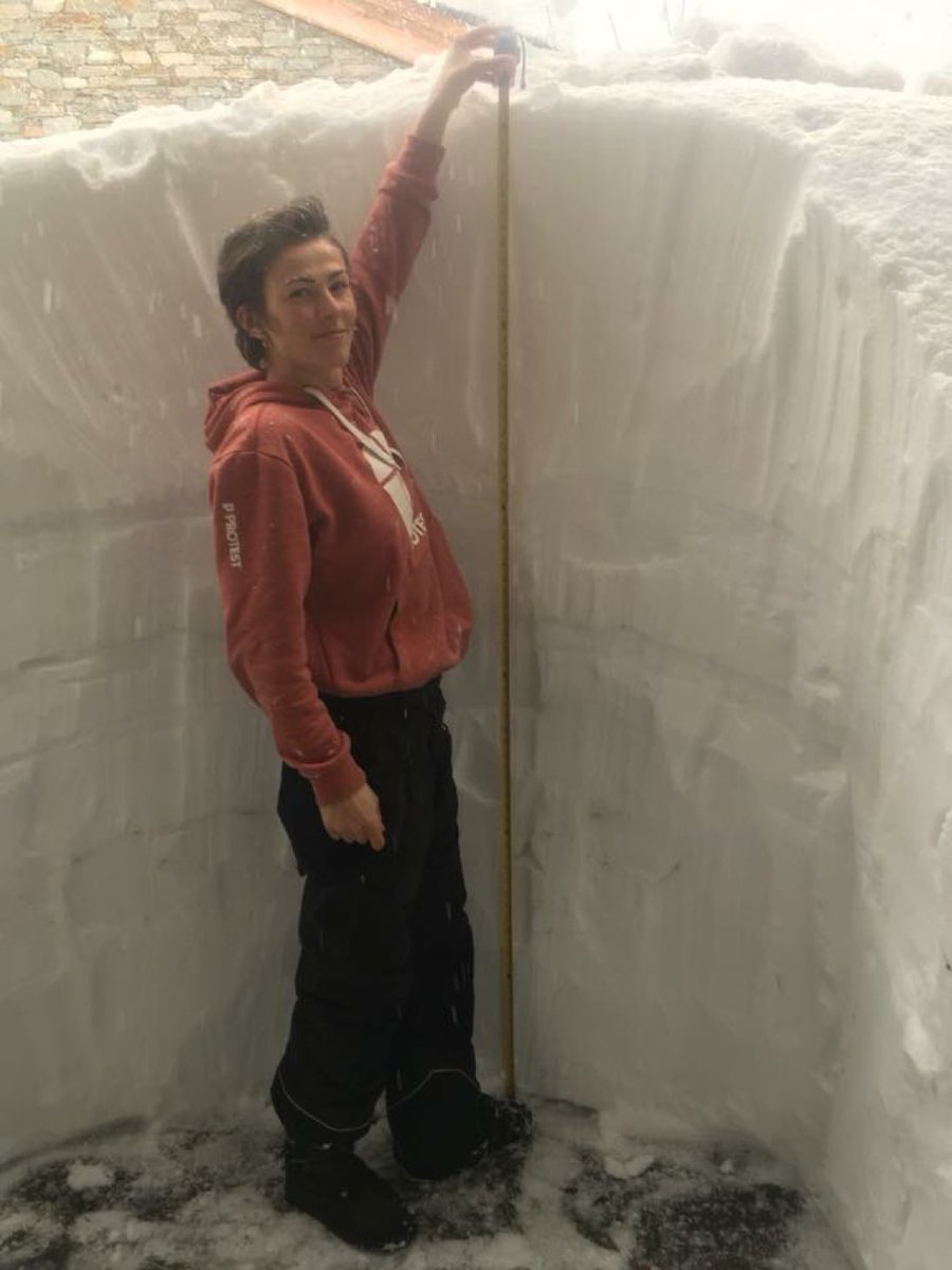 Jason Nicholls On Twitter Incredible Snow In France 188cm Or 74 Inches 6 Feet 2 Inches