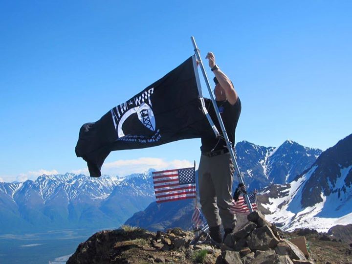 POWMIAFamilies1's tweet photo. Support the @POWMIAFamilies1 by ordering a POW/MIA Flag https://t.co/KZk3bF9uGr https://t.co/UqgLNJu20w