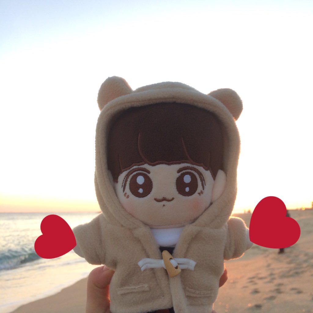 Dollstarrynight's tweet photo. @fruit_wardrobe 늦은 후기 죄송합니다! 곰돌이모자떡코 귀여워요ㅠㅠ 입히면 귀여움지수가 퐁퐁 올라가요! 예쁘게 잘 입히겠습니다~! https://t.co/s2uMjHGeYk