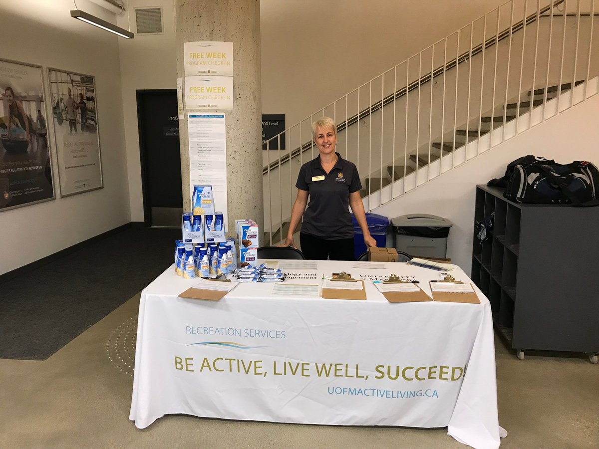 UofMRecServices's tweet photo. Stop by the Free Week desk today and pick up a FREE sample from @pureprotein. We have bars and shakes. Did we also mention that we have free programs too? Free! Free! Free! π€ͺ #winnipeg #UMFreeWeek https://t.co/hYLNp4SAy3