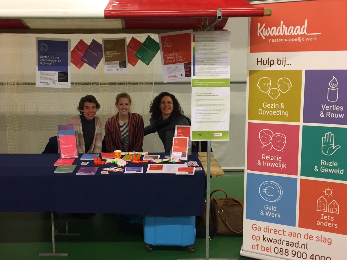 Kwadraad is vanavond goed vertegenwoordigd bij de nieuwjaars / kramenmarkt van gemeente De Ronde Venen <a href="/kwadraad/">Kwadraad</a> <a href="/gemeentedrv/">Gem. De Ronde Venen</a>