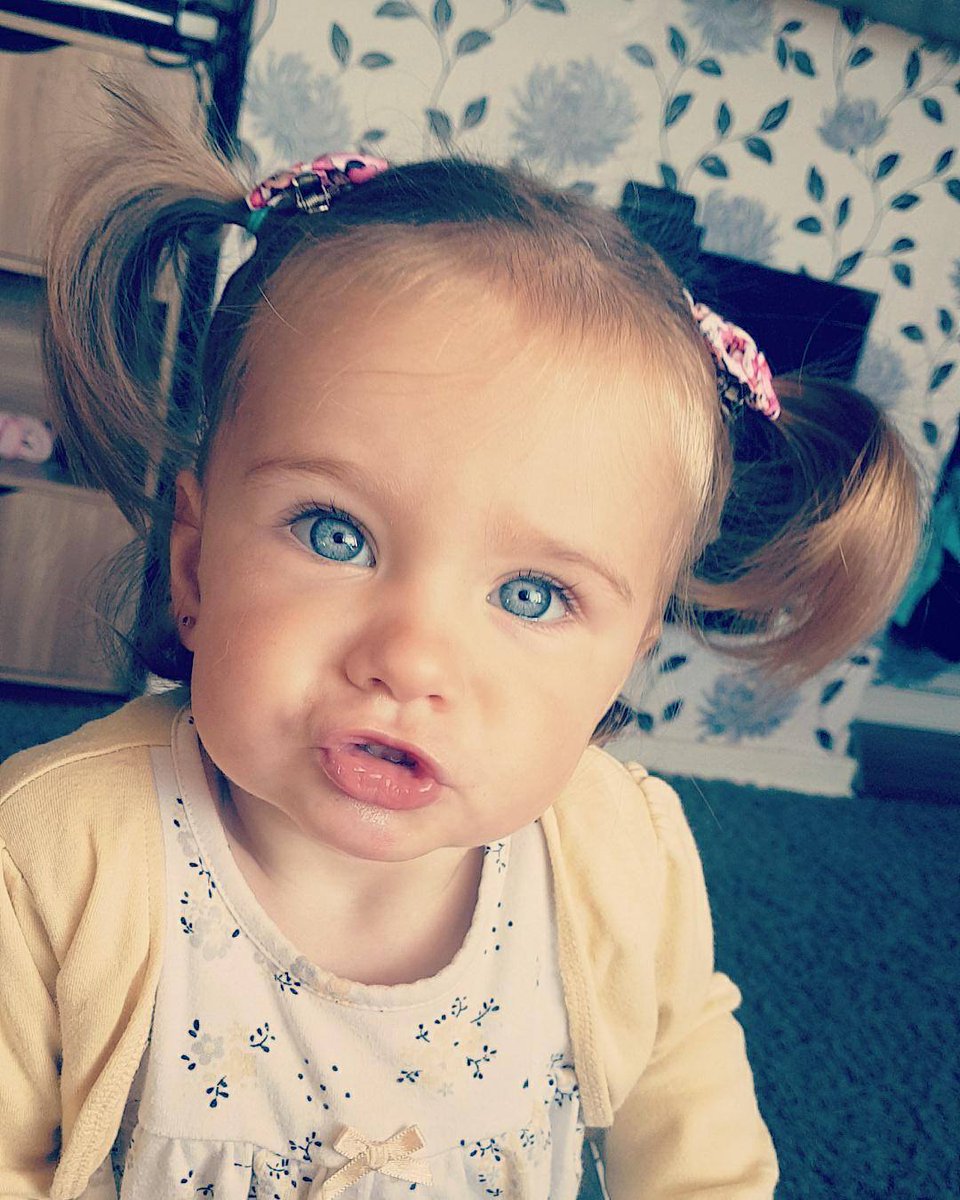 My little niece 😍😘💞🌏 #beautiful #cheeky #love