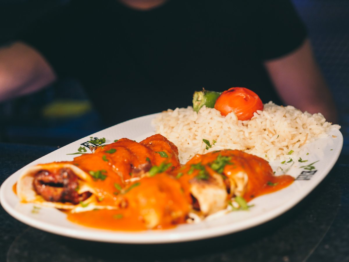 elifboldst's tweet photo. Got the Monday blues? 🤔 Our team is here to help you through it! 🙌 Call 0151 709 1561 and book your table #elifboldstreet #like4like #like4follow https://t.co/fDEHmrpfTE