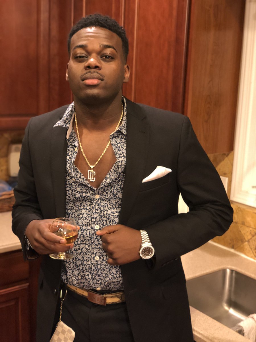 Thatflytaco's tweet image. We prayed for better days 🙏💰